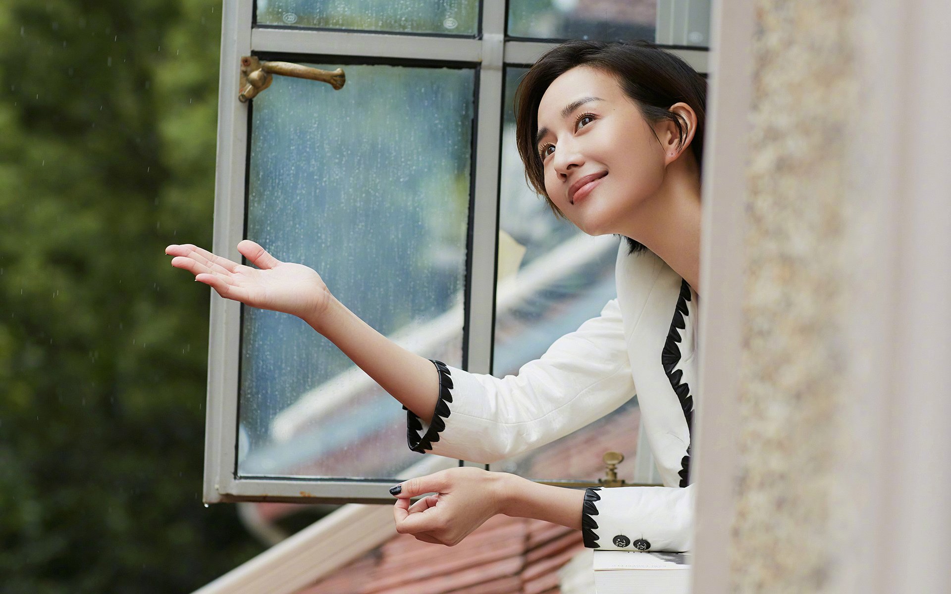 【道奇明星穆基·贝茨表现抢眼】助力球队赢得关键战，穆奇卡最新消息